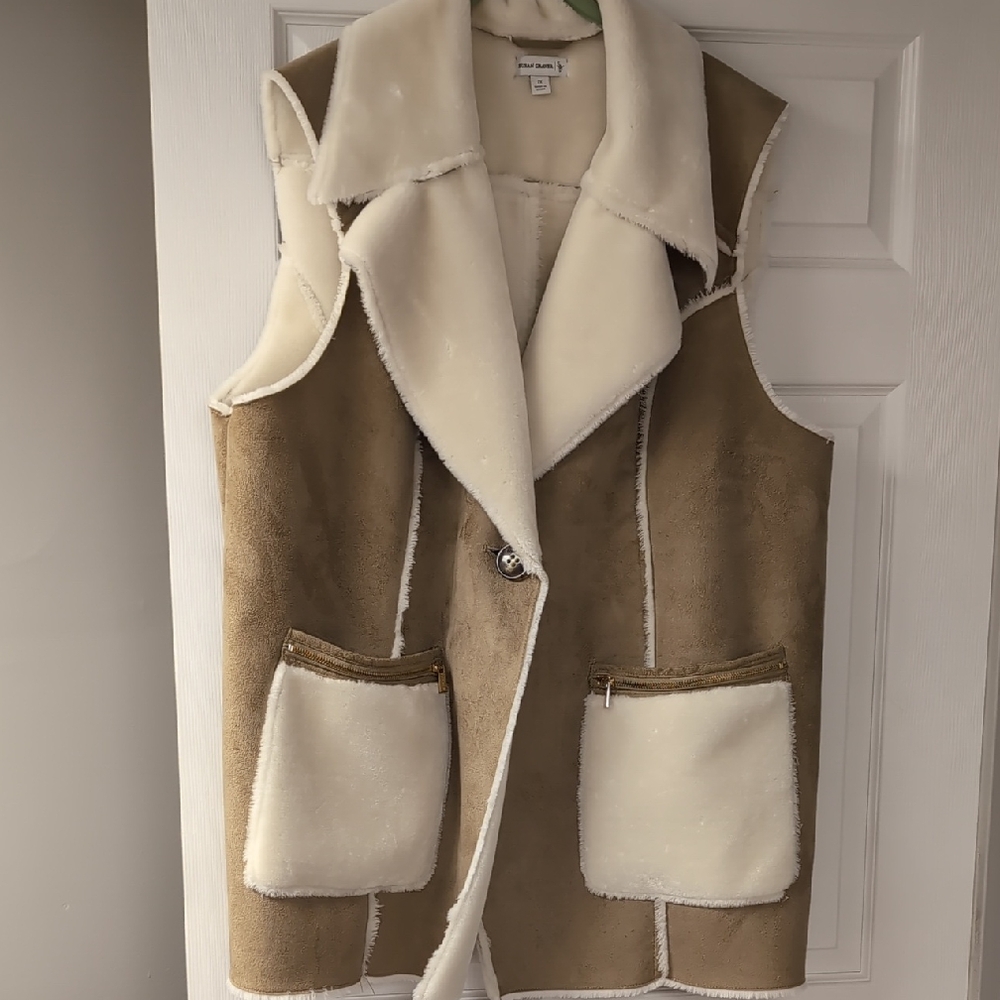 Susan Graver Cream and Green Vest